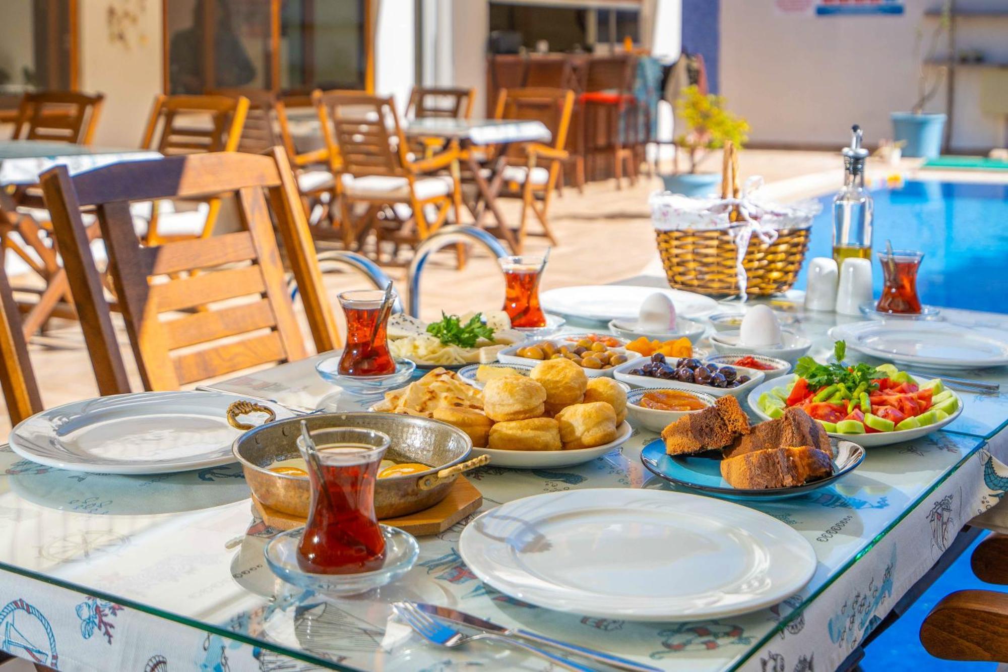 Cunda Giritlioglu Otel Adult Only Ayvalı Eksteriør billede