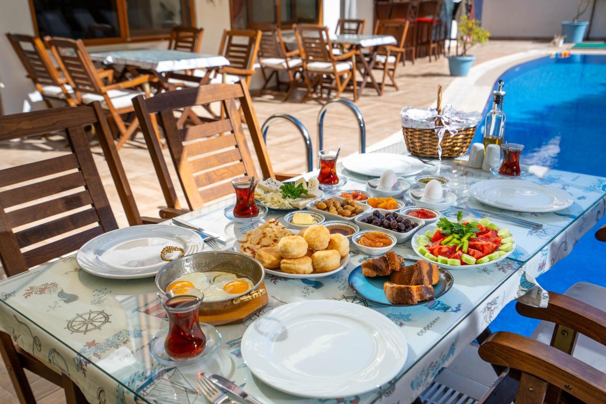 Cunda Giritlioglu Otel Adult Only Ayvalı Eksteriør billede
